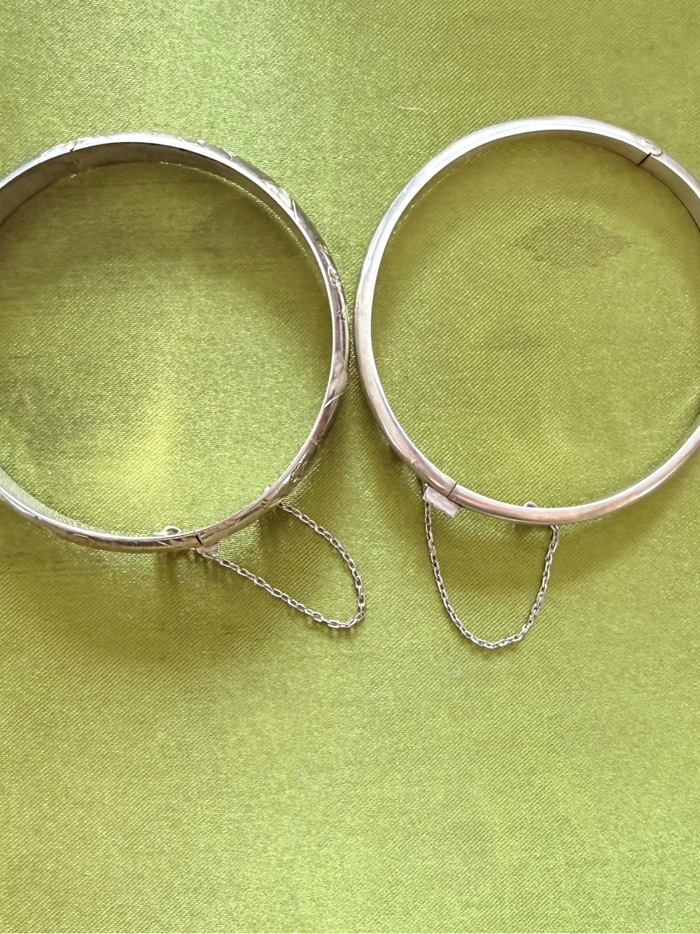 Vinrage Sterling Silver Safety-Chain Bangle Bracelet one plain one with engravin